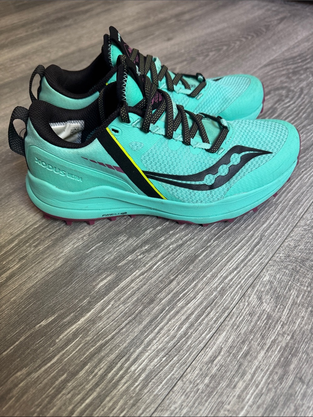 Saucony Women's Teal Trail Running Shoes with Black Accents